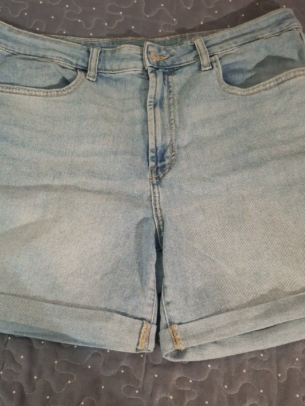 Old Navy High Rise WOW Light Wash Denim Shorts size 14
